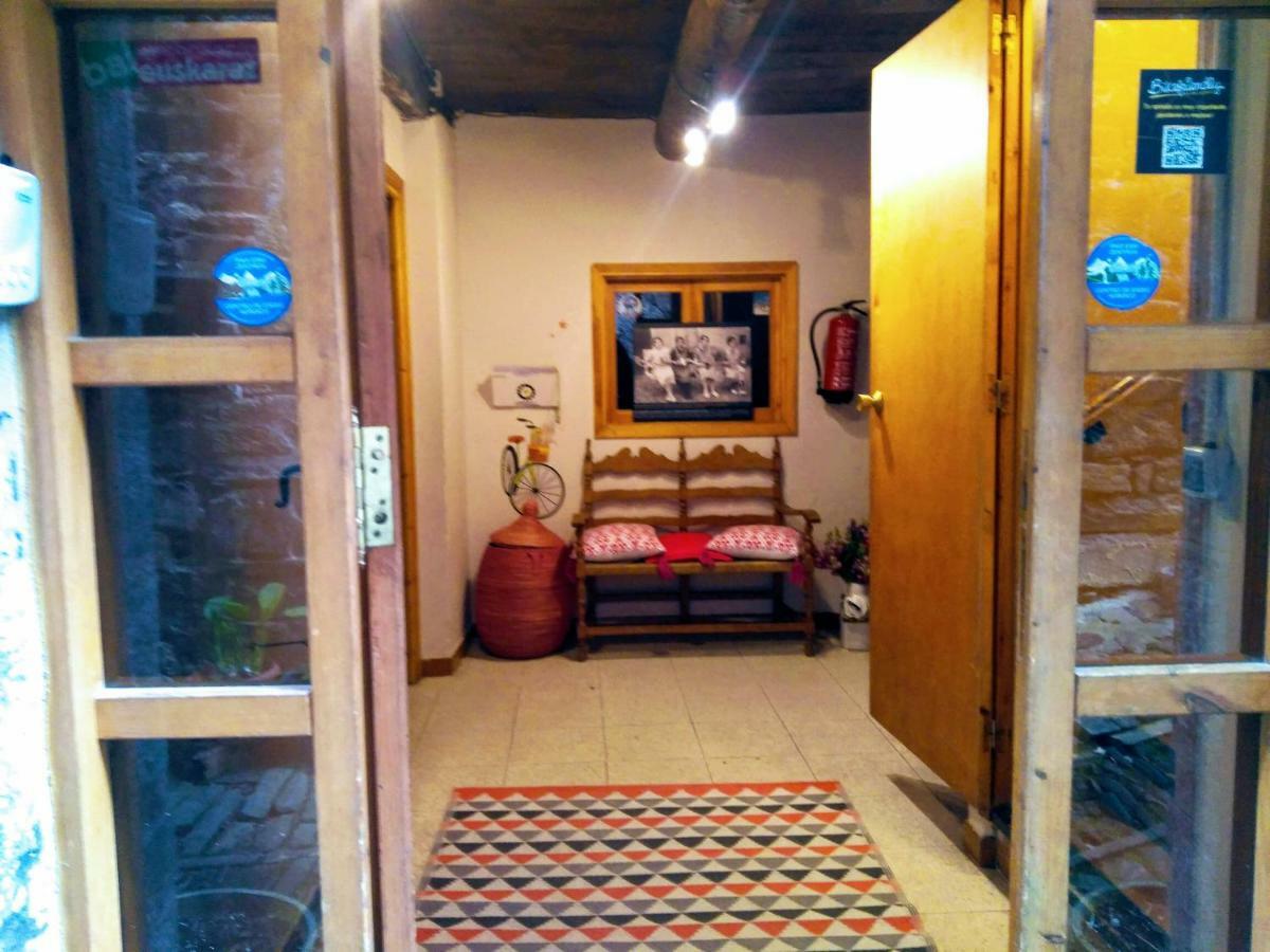 Albergue Armaia Artepea Urzainqui Exterior photo